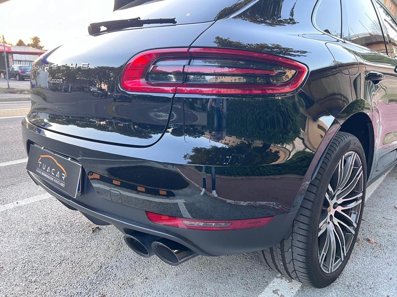 Porsche Macan -- 2.0 #7143