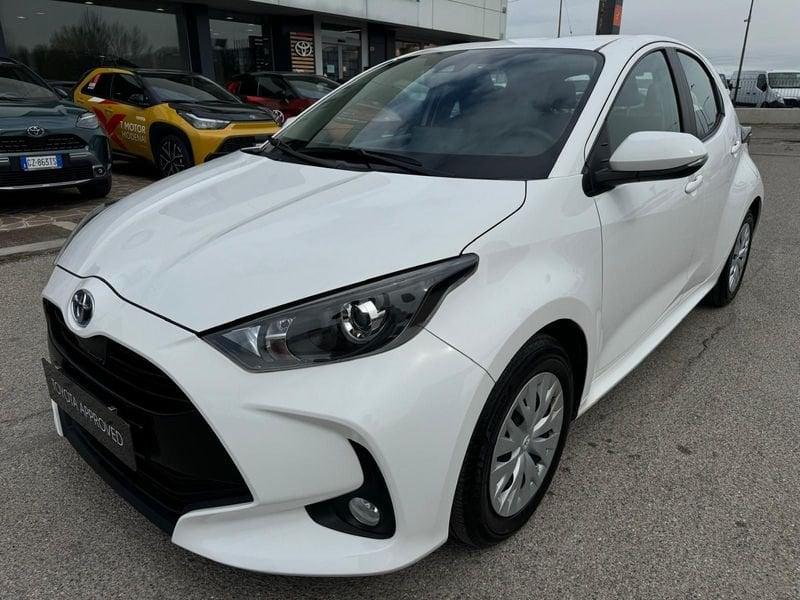 Toyota Yaris Hybrid Active MY22