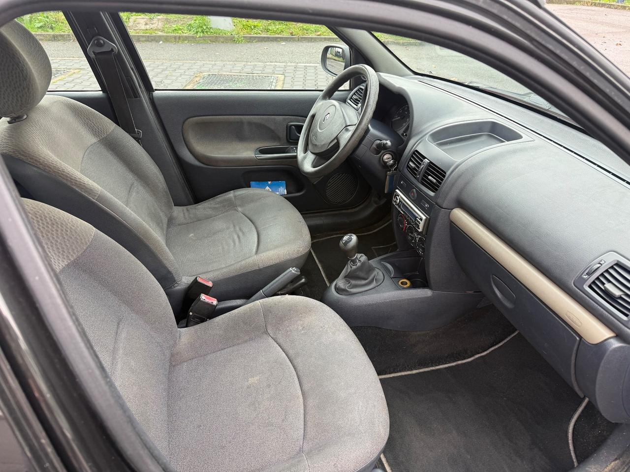 Renault Clio 1.2 16V cat 5 porte Luxe Privilège