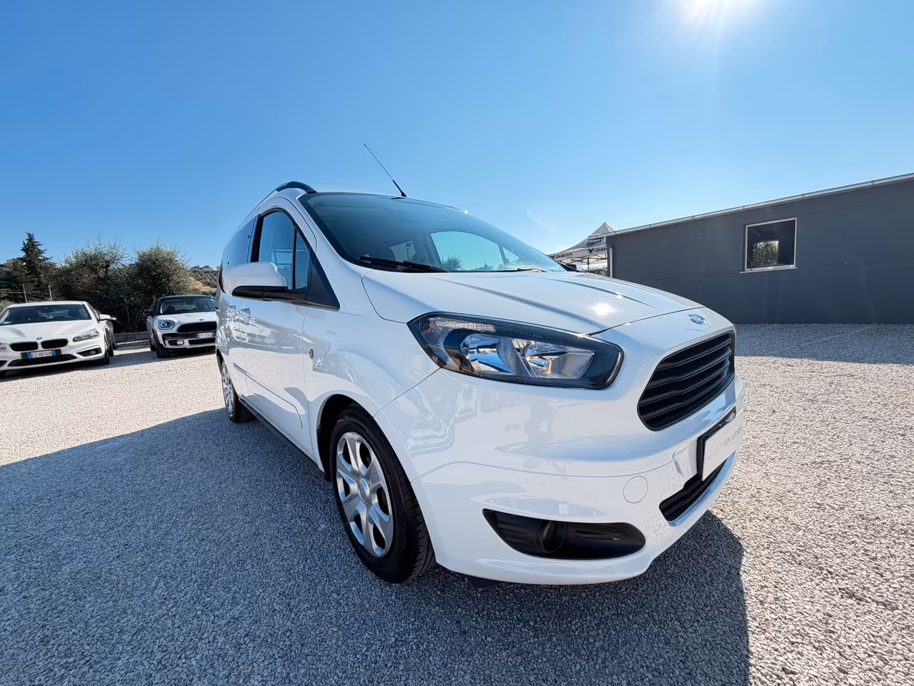 Ford Tourneo Courier 1.5 TDCI 95 cv 136.705 km unico proprietario autocarro