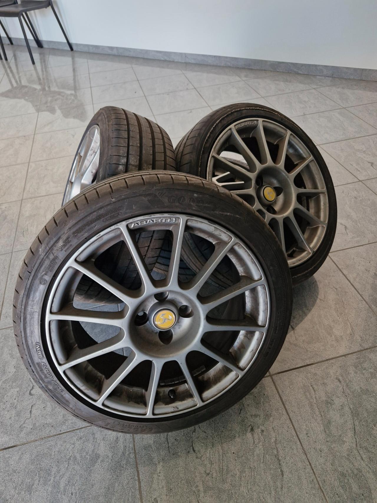 Abarth 595 1.4 Turbo T-Jet 160 CV Competizione