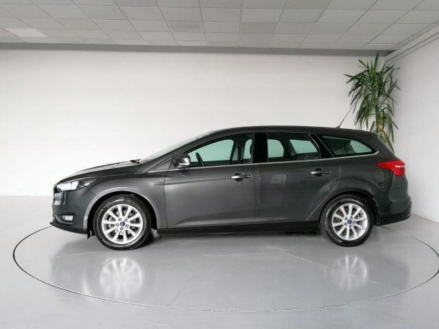 FORD Focus 1.6 120 CV GPL SW Titanium