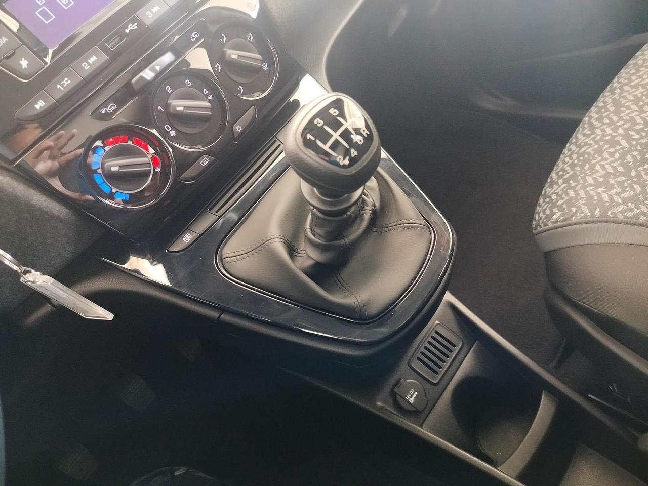 Lancia Ypsilon 1.0 firefly hybrid Silver s&s 70cv