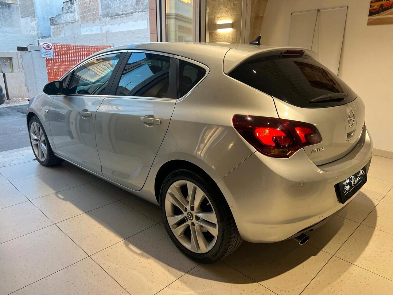 OPEL ASTRA COSMO 1.7 CDTI 125CV 92KW PELLE NAVI CRUISE ANNO 2013