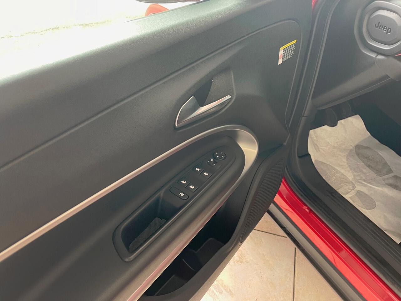 Jeep Avenger 1.2 Turbo 100 CV Summit