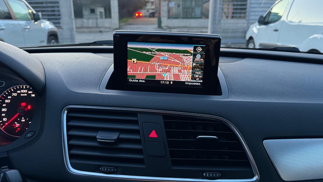 Audi Q3 2.0 TDI Buisness plus -2012