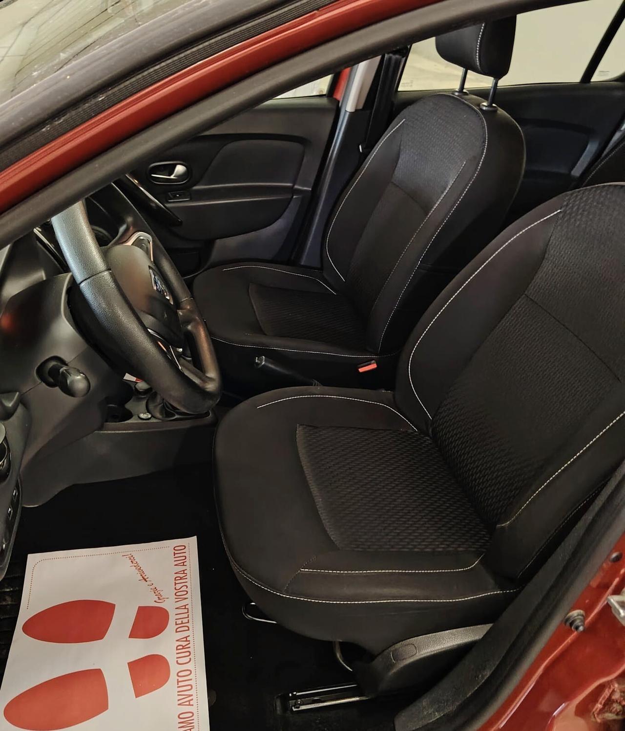 Dacia Sandero 0.9 60Cv (ADATTA A NEOPATENTATI!!)