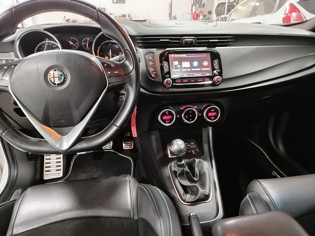 Alfa Romeo Giulietta 1.6 JTDm-2 105 CV Quadrifoglio verde
