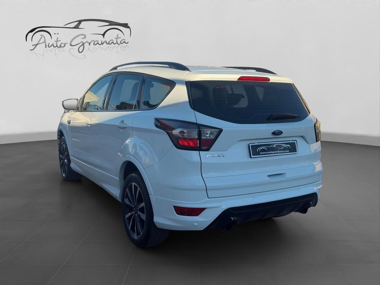 Ford Kuga 1.5 TDCi 120cv ST-Line COME NUOVA