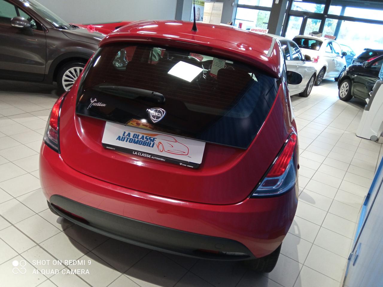 Lancia Ypsilon 1.2 69 CV 5 porte Ecochic Gold