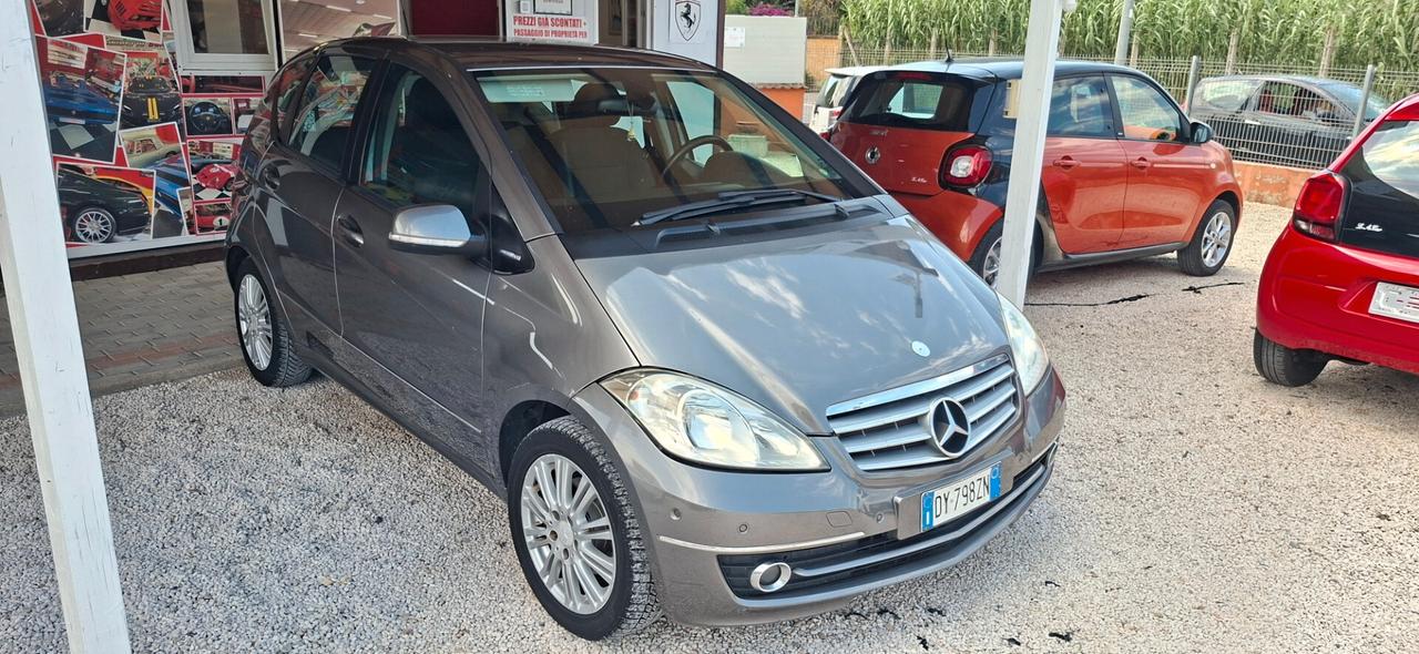Mercedes-benz A 160 BlueEFFICIENCY Elegance