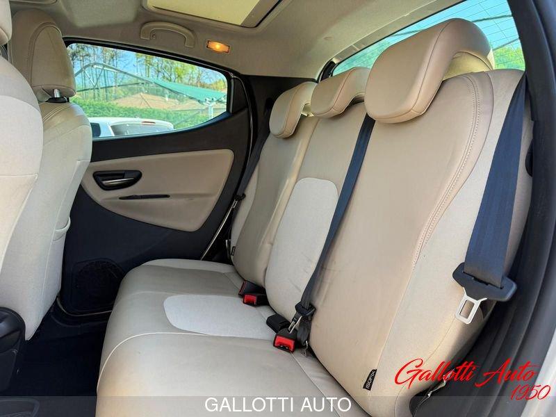 Lancia Ypsilon 0.9 Twinair 85 cv Stop & Start Platinum