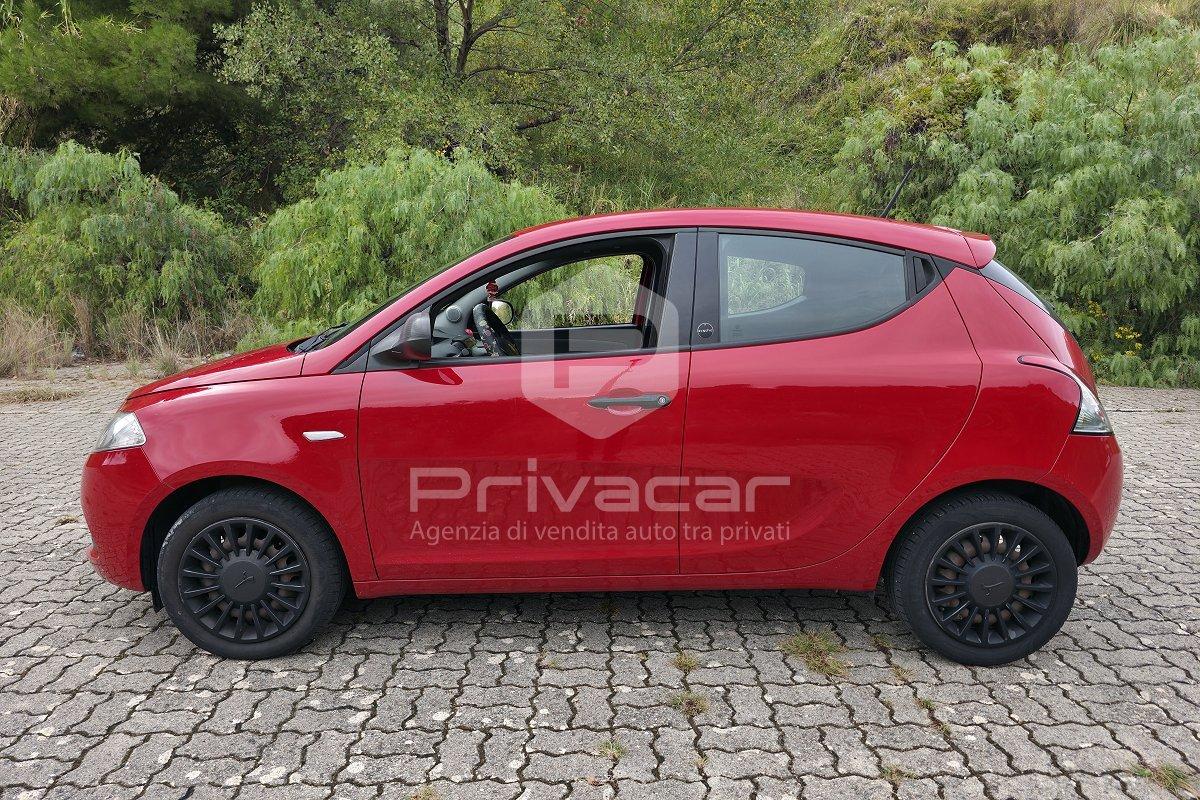 LANCIA Ypsilon 1.0 FireFly 5 porte S&S Hybrid Ecochic Silver