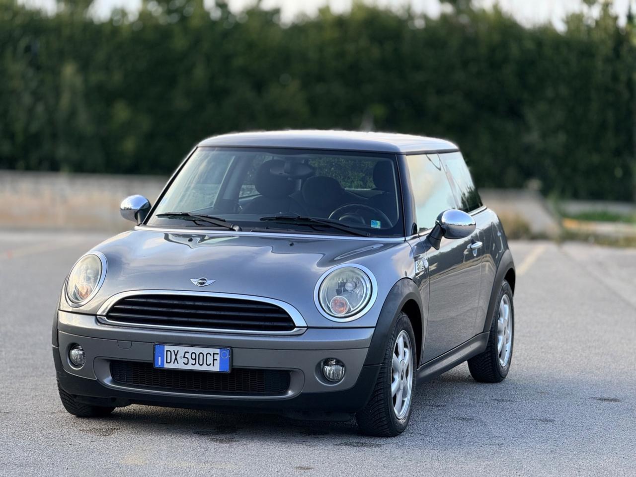 Mini Cooper 1.4 ok neopatentati