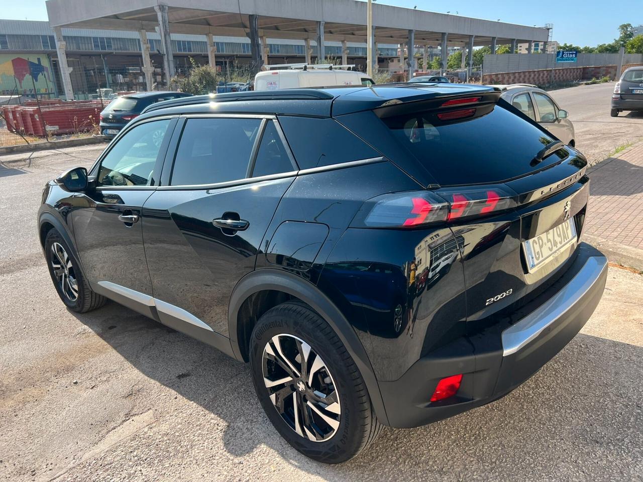 Peugeot 2008 BENZ 17MILA KM 2023 COME NUOVA