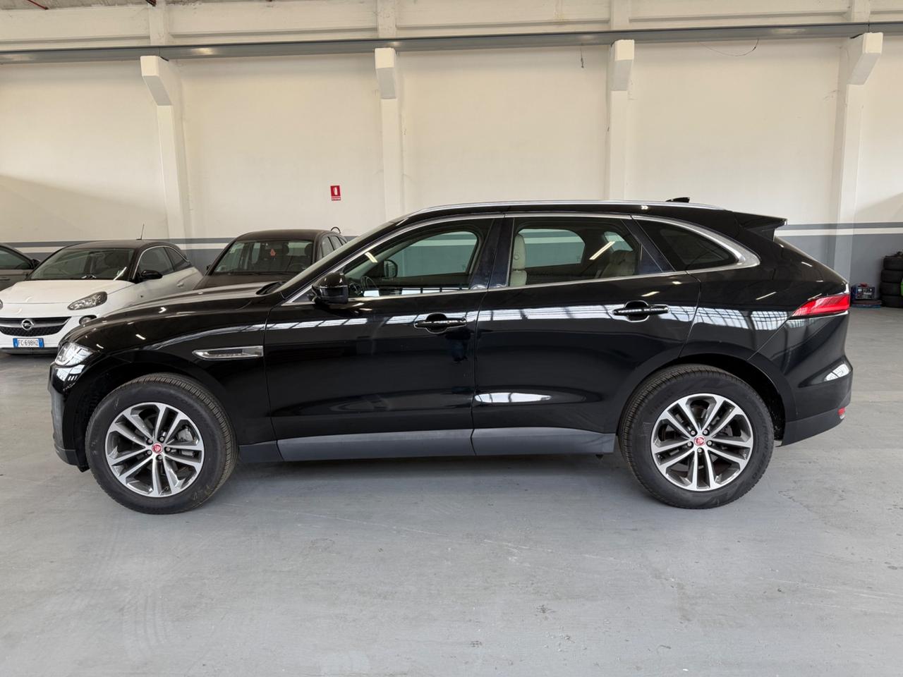 Jaguar F-Pace 2.0 D 180 CV 2016 euro6