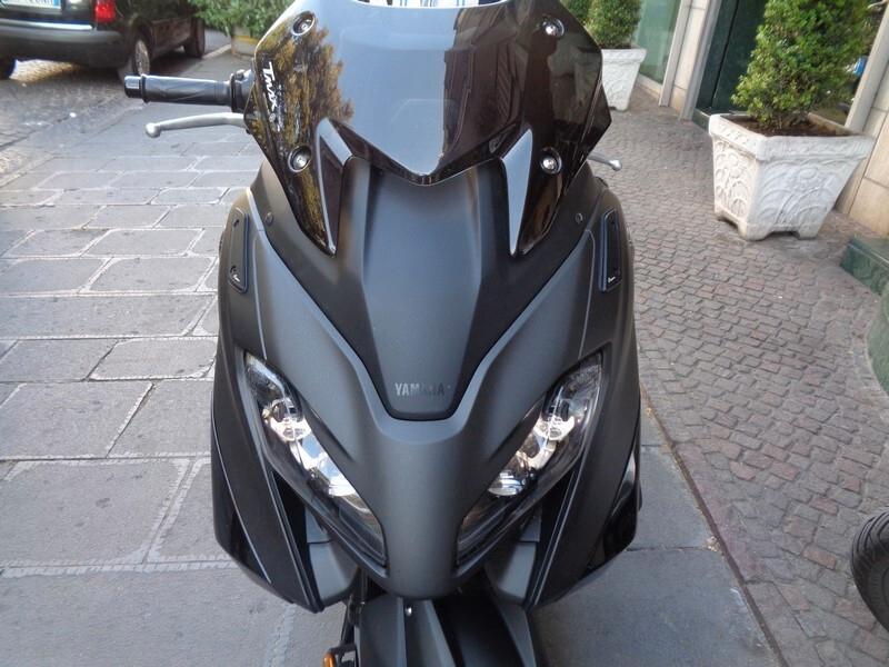 Yamaha T-Max 560 2024 0 SINISTRI