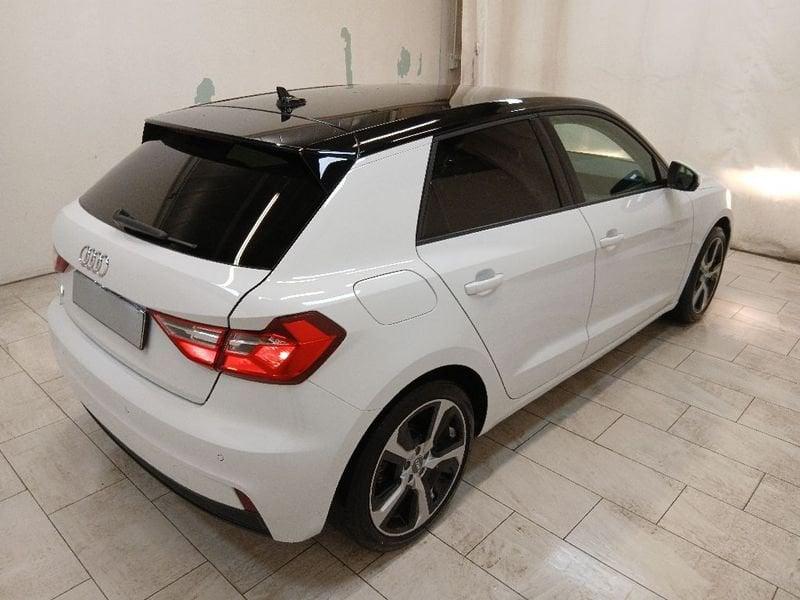 Audi A1 Sportback 30 1.0 tfsi Identity Black 116cv