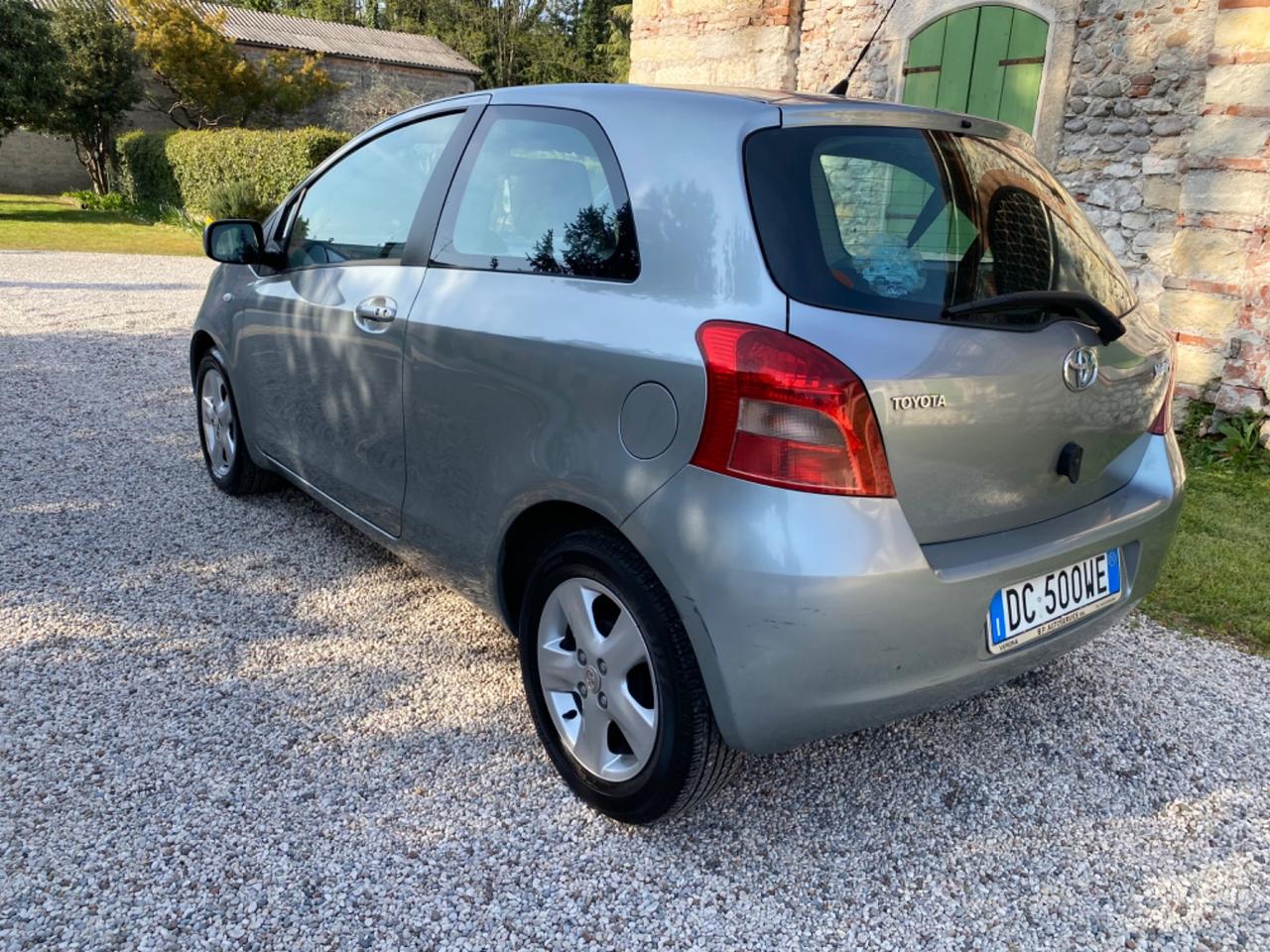 Toyota Yaris 1.3 3 porte