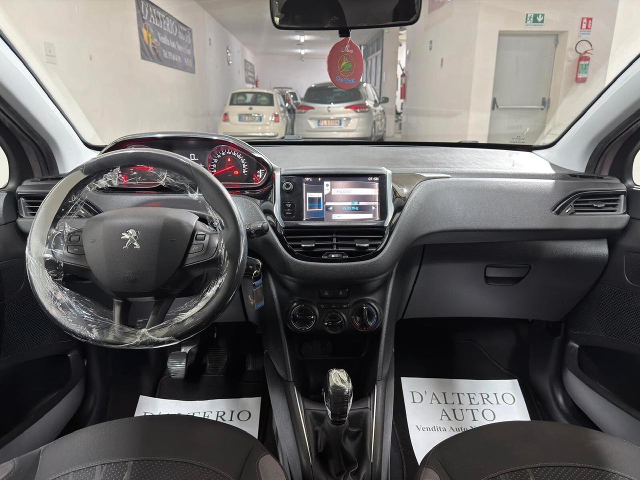 Peugeot 208 1.2 VTi 82 CV 5 porte Active