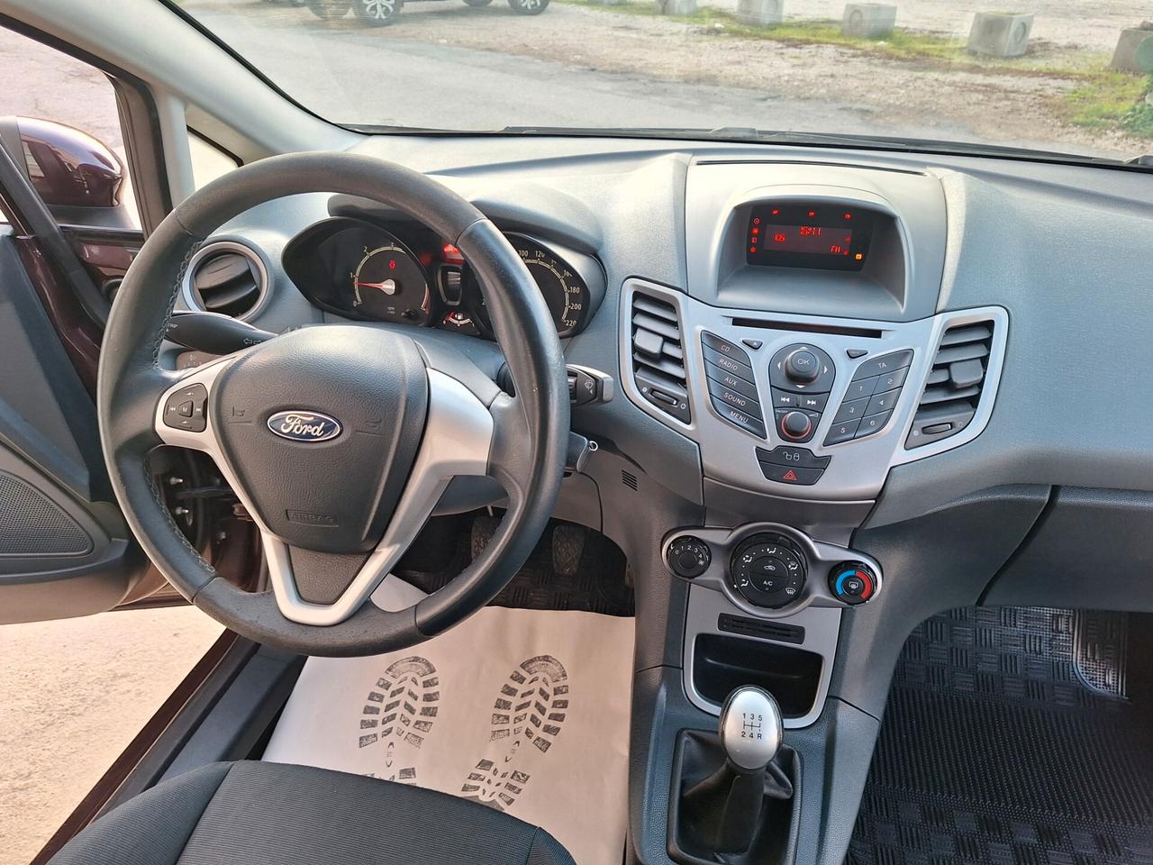 Ford Fiesta 1.4 TDCi 5p. 157000 km PERFETTA