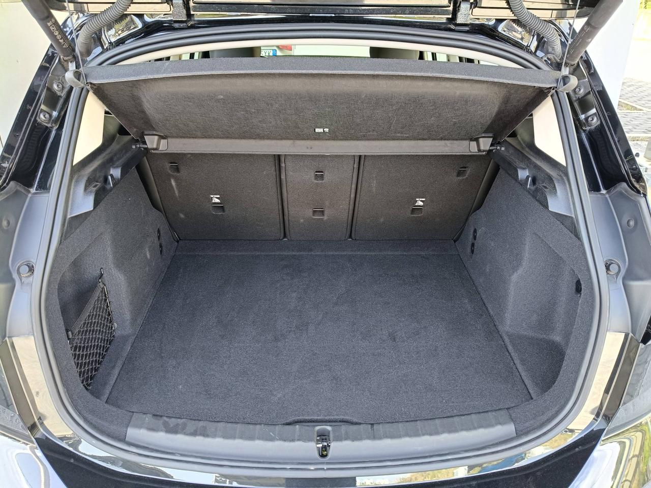 BMW Serie 2 U06 Active Tourer - 218d Active Tourer Luxury auto