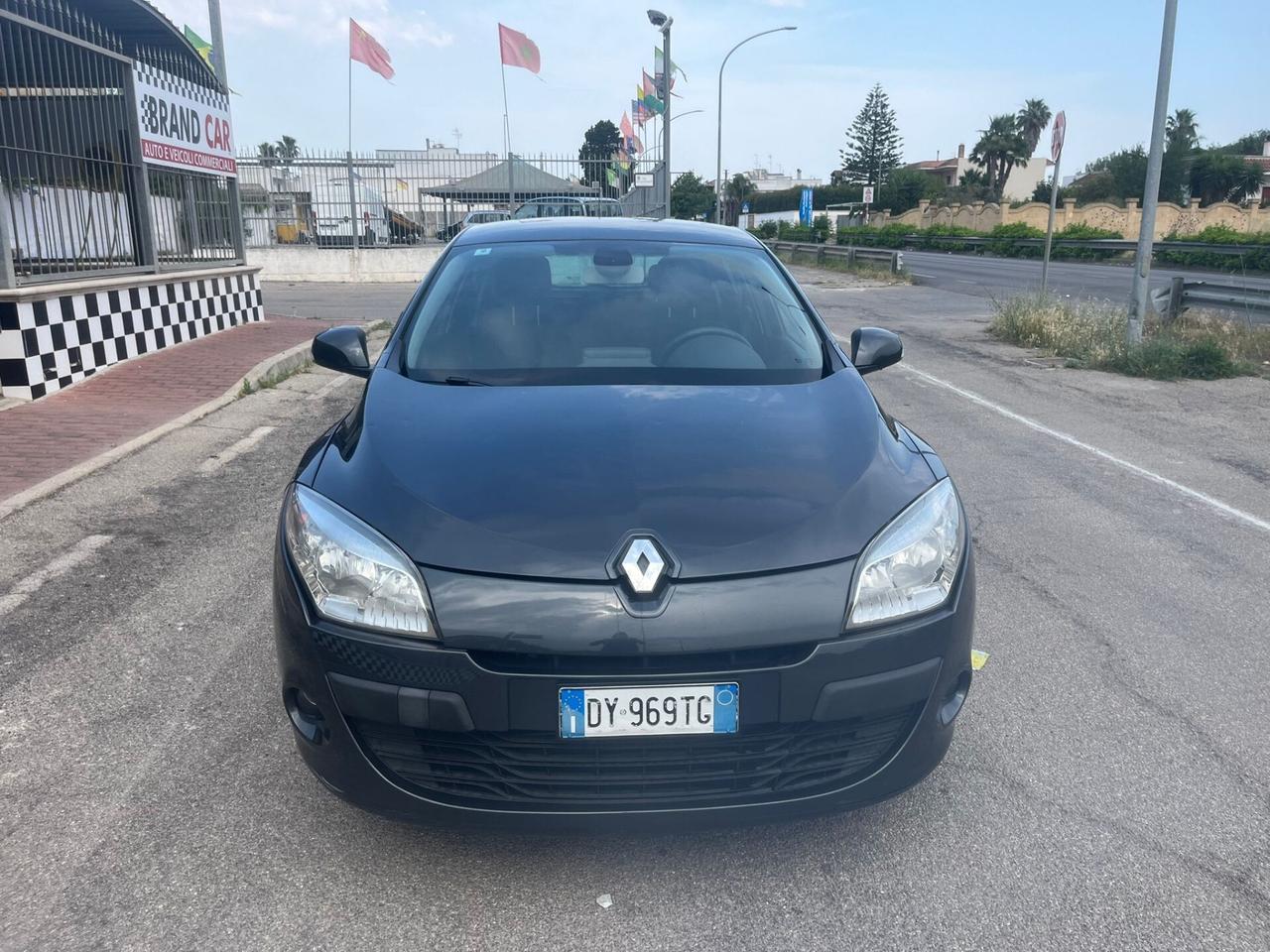Renault Megane Mégane 1.5 dCi Luxe Unipro 2009