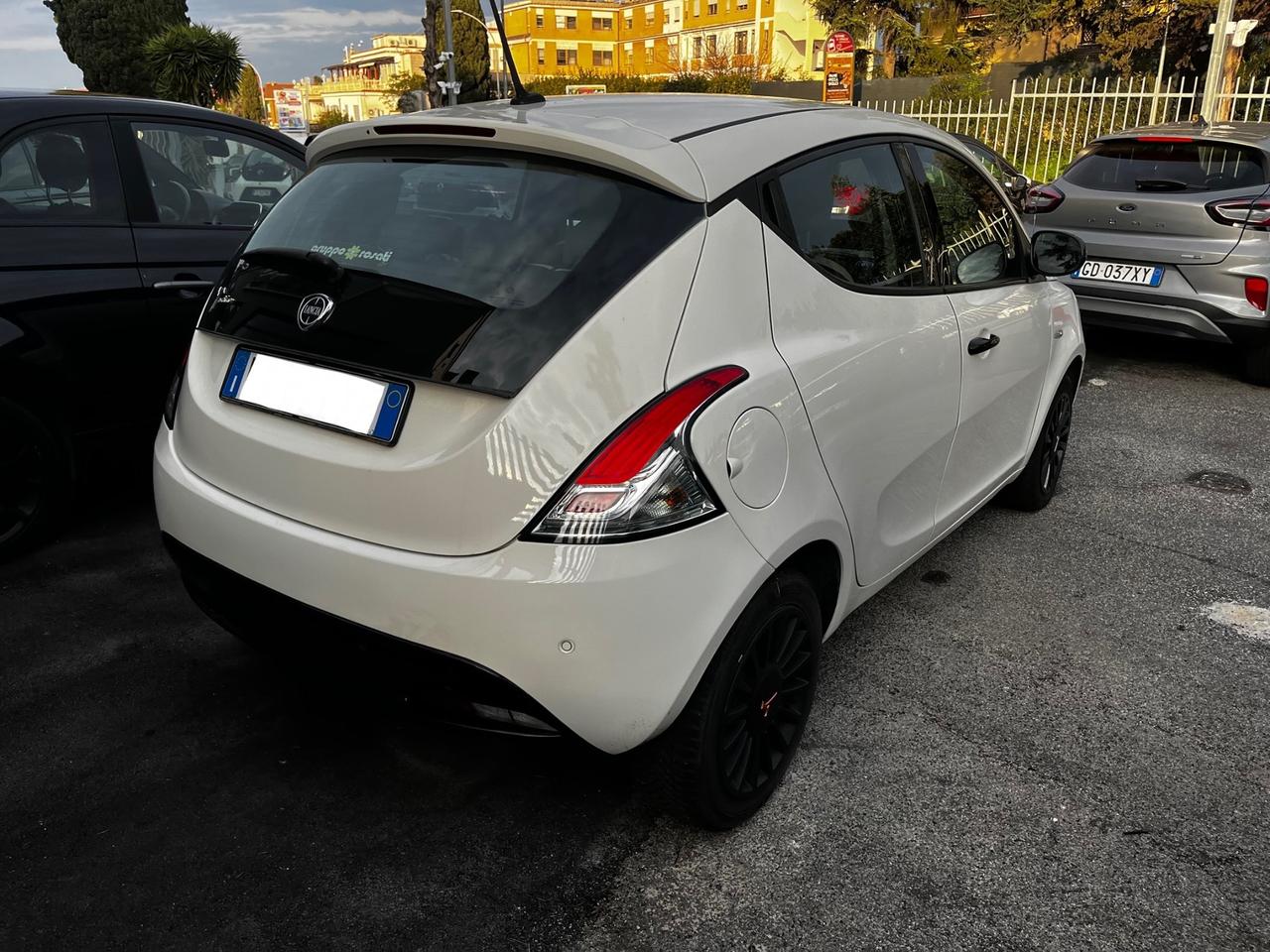 Lancia Ypsilon 1.2 69 CV 5 porte GPL Ecochic Gold