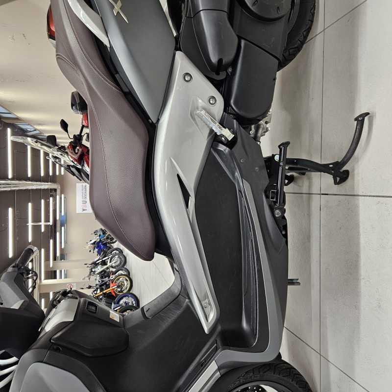 Yamaha X-Max 250 - 2010