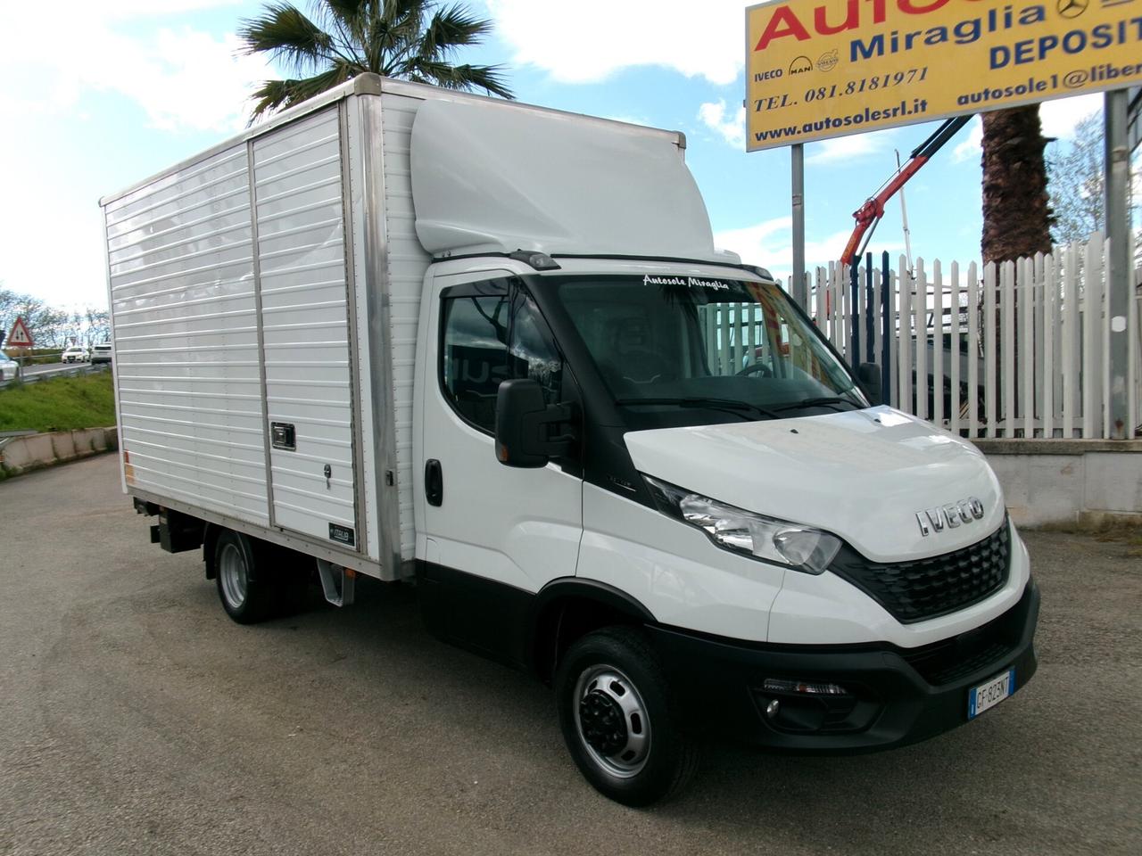 Iveco Daily 35C14 2.3 140CV E6D BOX+PEDANA CARICATRICE 8Q