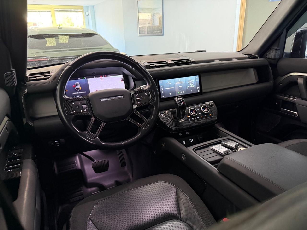 Defender 110 2.0 SD4 240CV AWD Auto 72 Yrs. WEB Edition