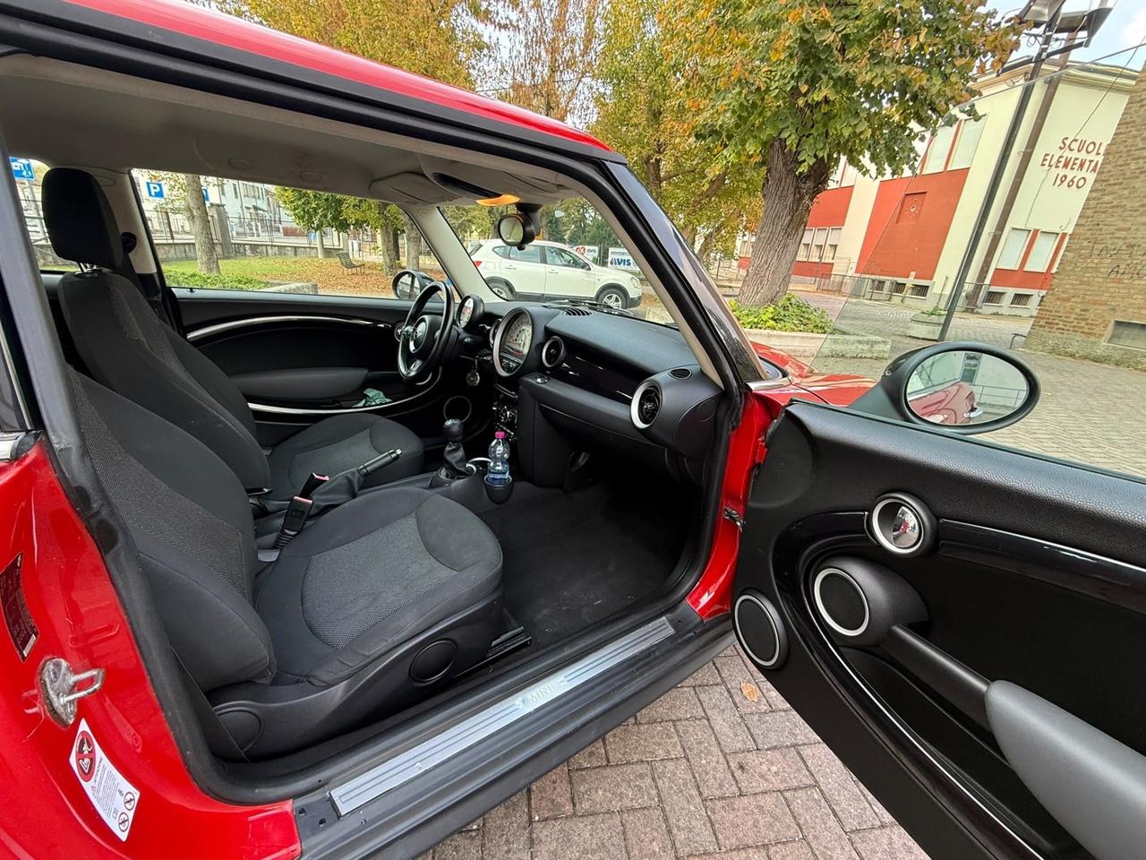 Mini 1.6 16V One (55kW)