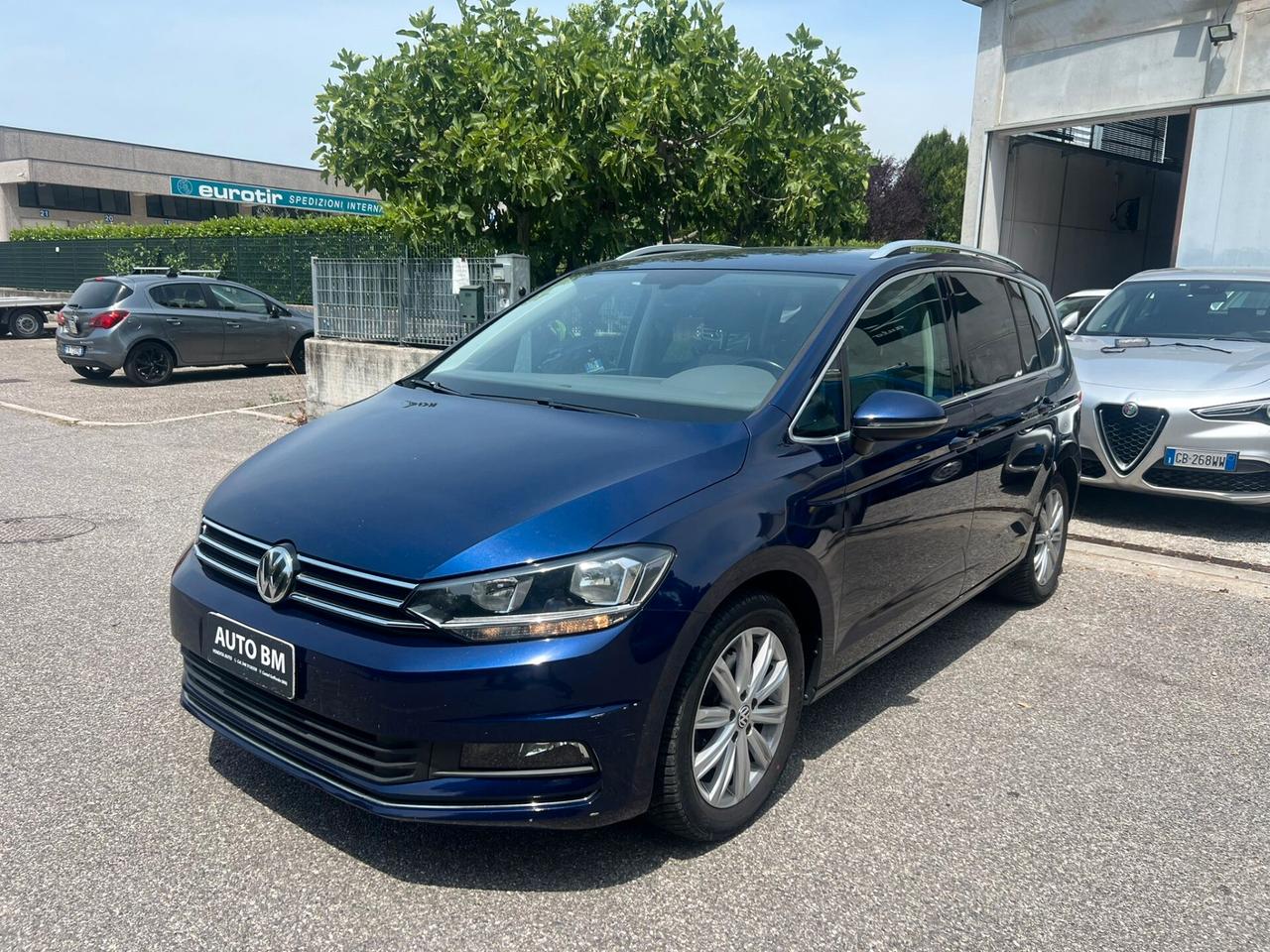 Volkswagen Touran 2.0 TDI 150 CV DSG BlueMotion Technology restyling