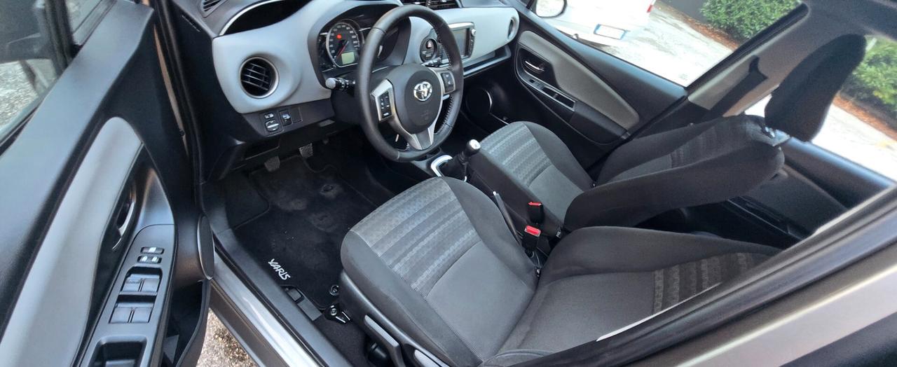Toyota Yaris 1.0 5 porte Lounge