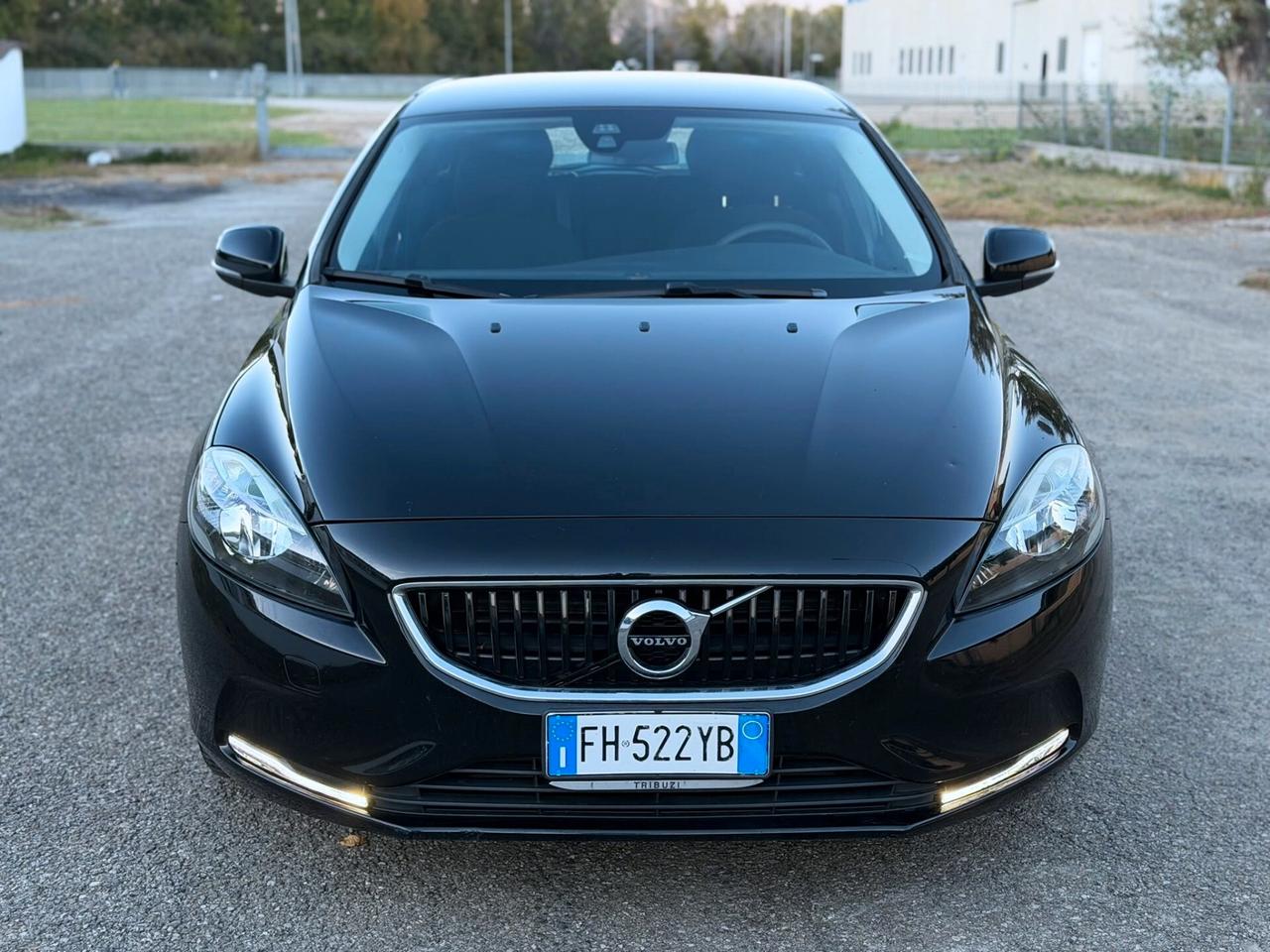 VOLVO V40 2.0 BERLINA DIESEL D2 EURO6B