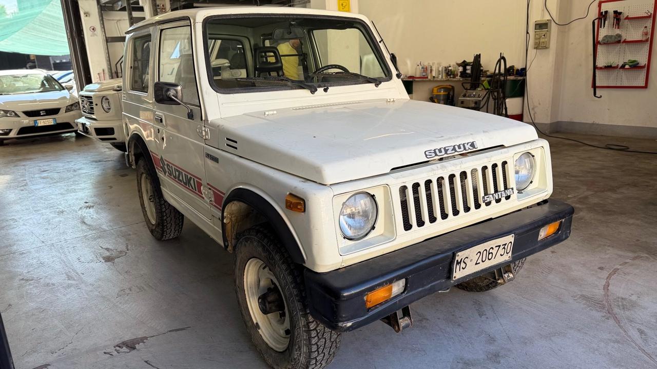 Suzuki SJ Samurai 4x4 De Luxe