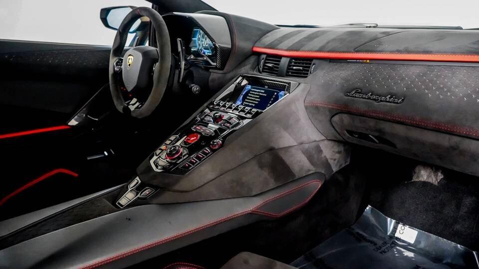 Lamborghini Aventador 6.5 V12 NOLEGGIO LUNGO TERMINE - LEASING FULL INCLUSIVE