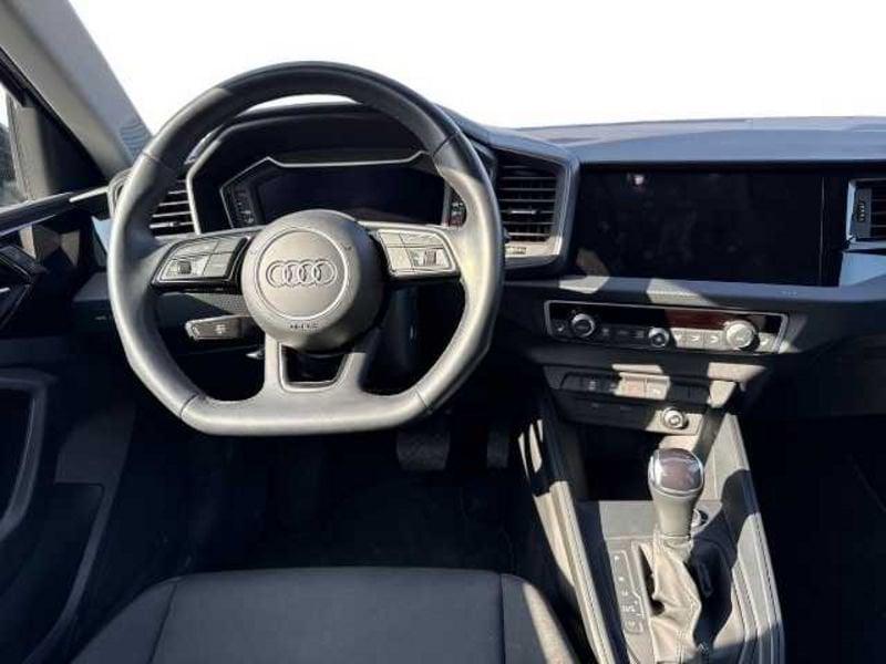 Audi A1 II 2019 Sportback 30 1.0 tfsi Admired 110cv s-tronic