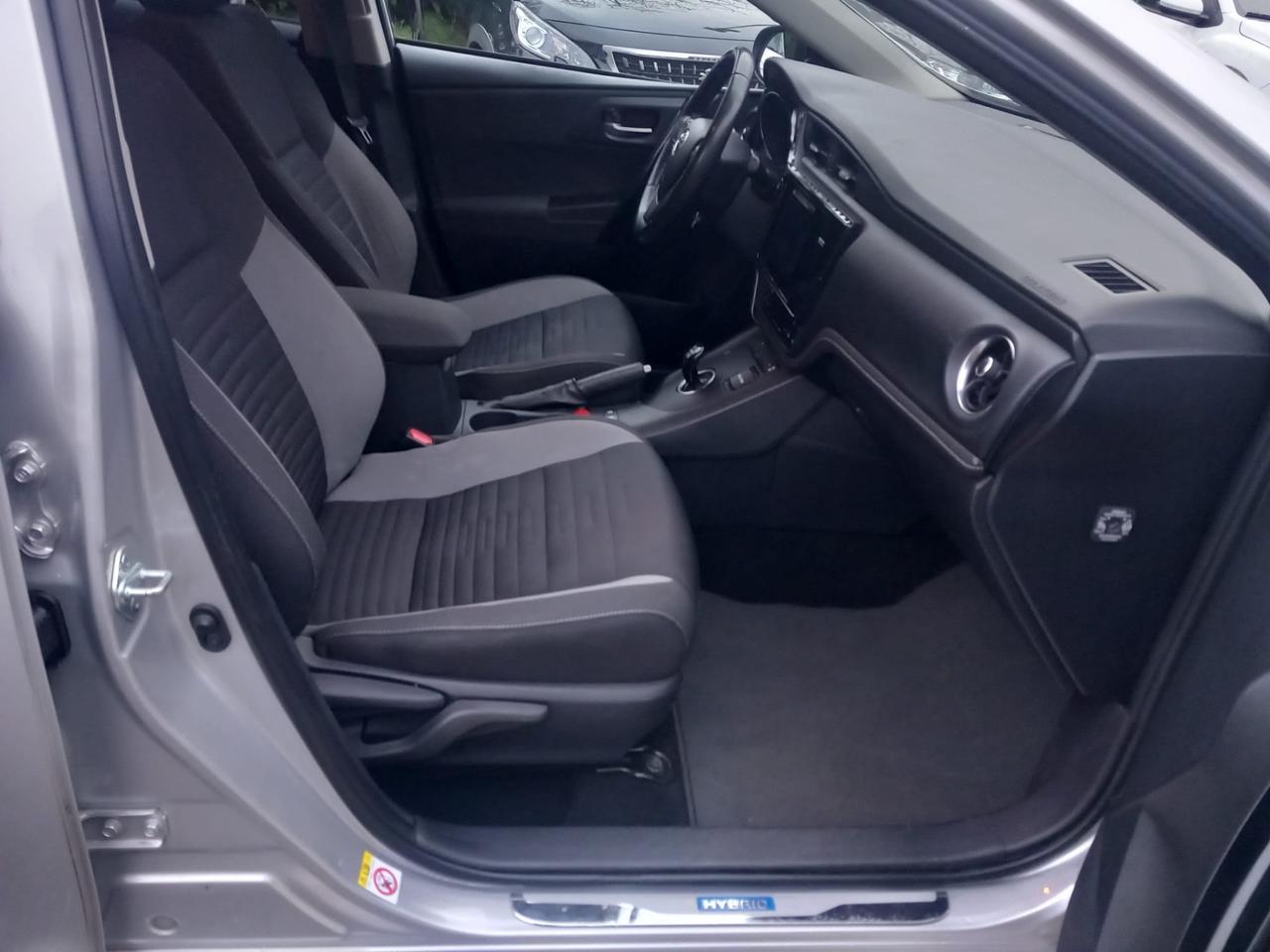 Toyota Auris 1.8 Hybrid Active