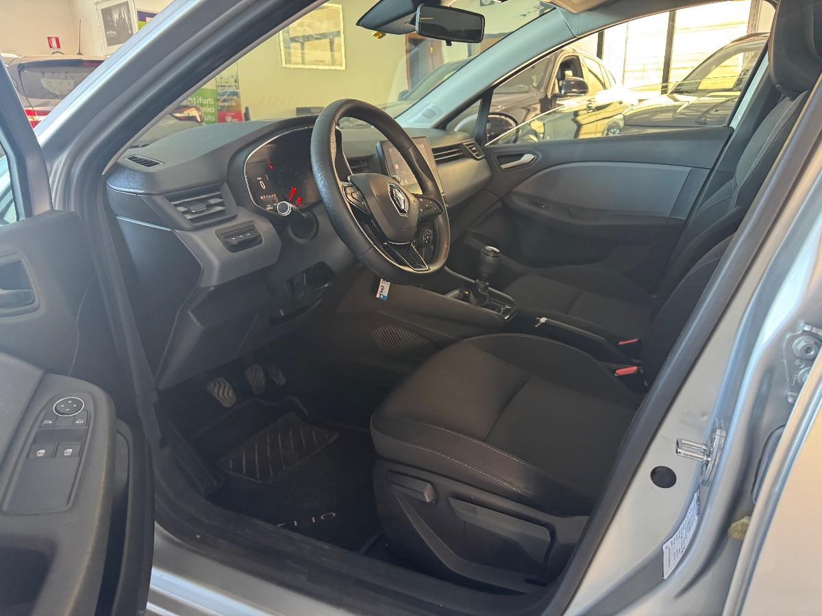 RENAULT CLIO dCi 8V 85CV 5p. Business UNICO PROP/ IVA DEDUCIBILE/ CARPLAY/ NAVIGATORE