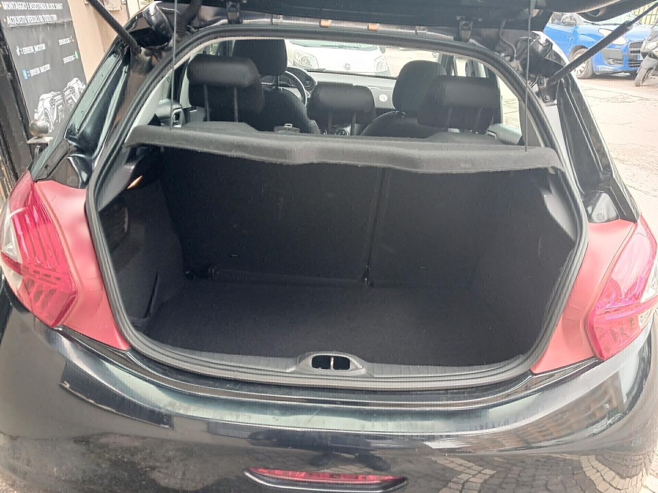 Peugeot 208 1.0 VTi 68 CV 5 porte Access