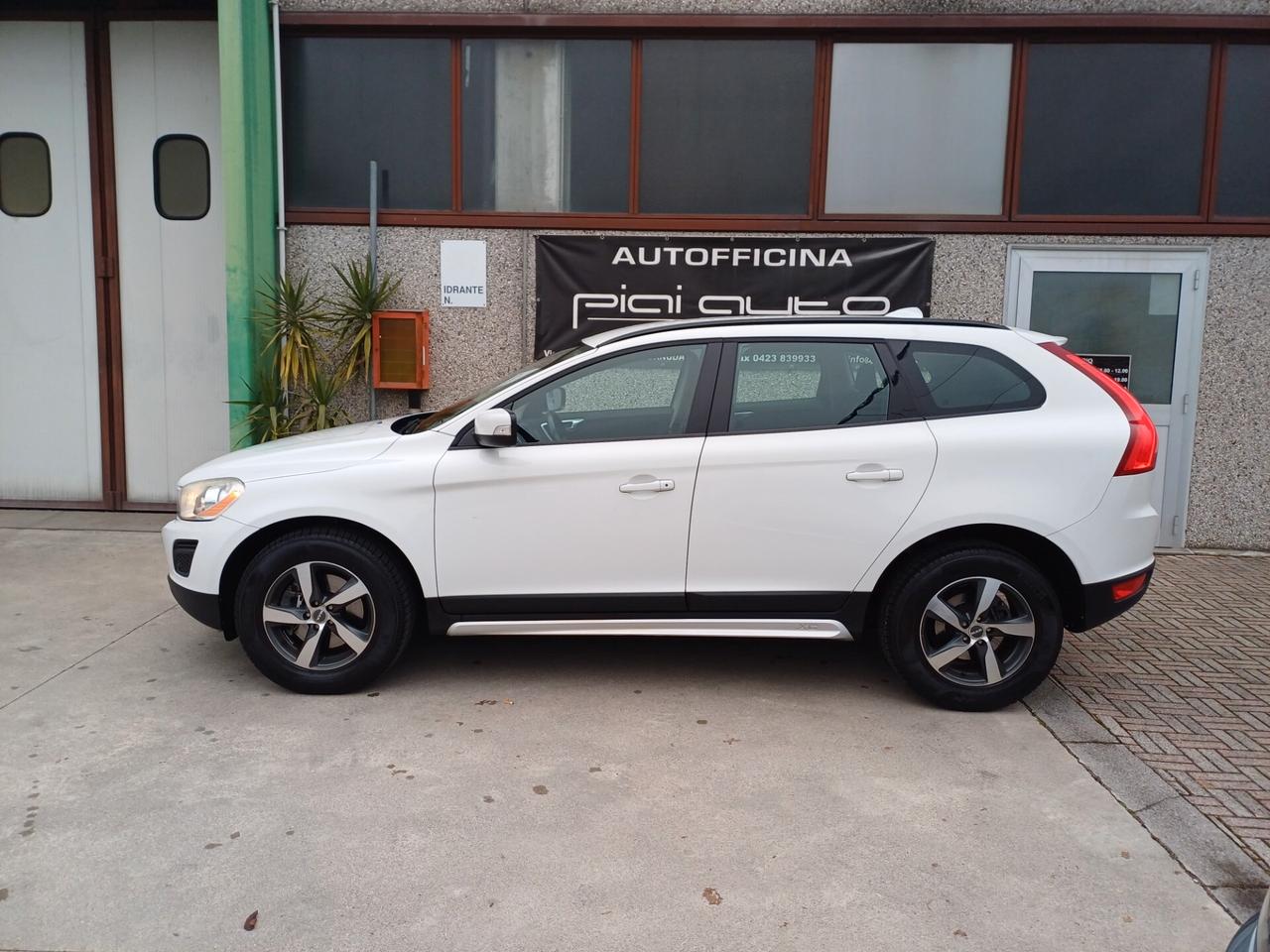 Volvo XC 60 D3 Geartronic Kinetic distribuzione ok