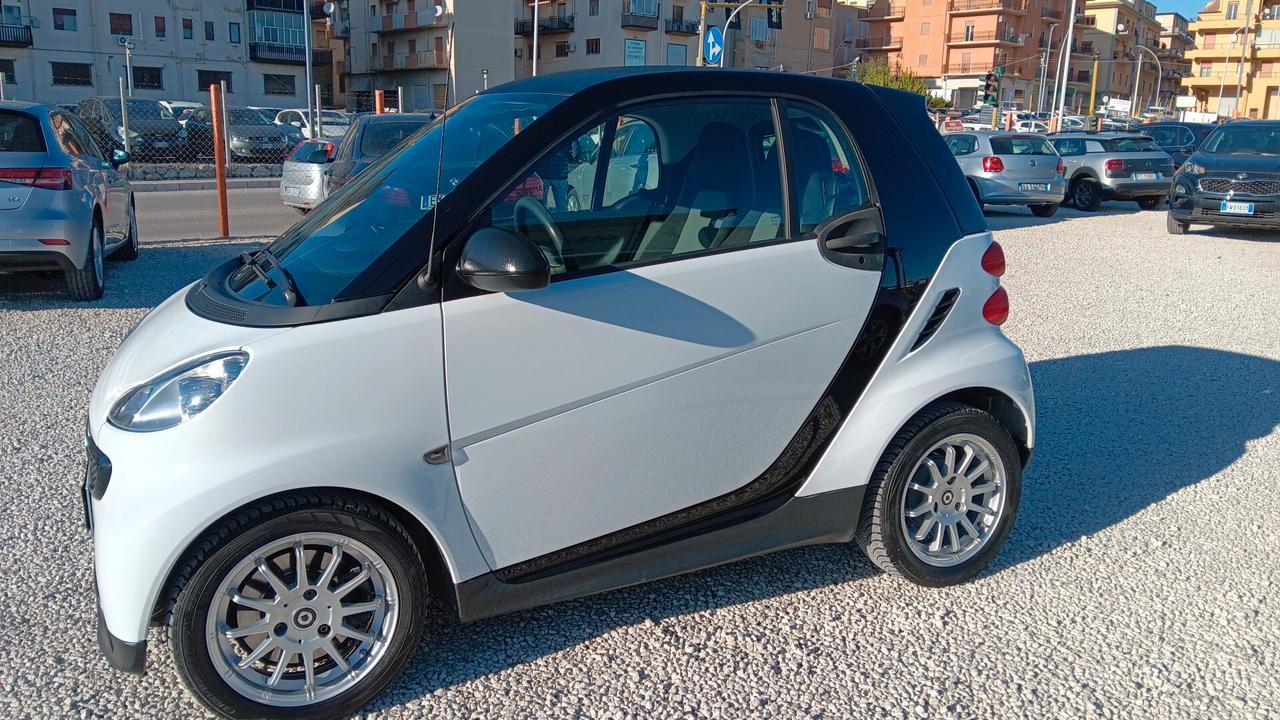 Smart ForTwo 1000 45 kW MHD coupé pure