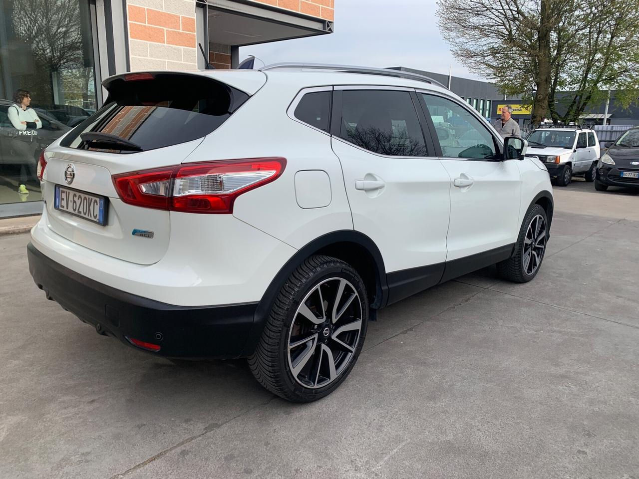 Nissan Qashqai 1.6 dCi DPF Tekna