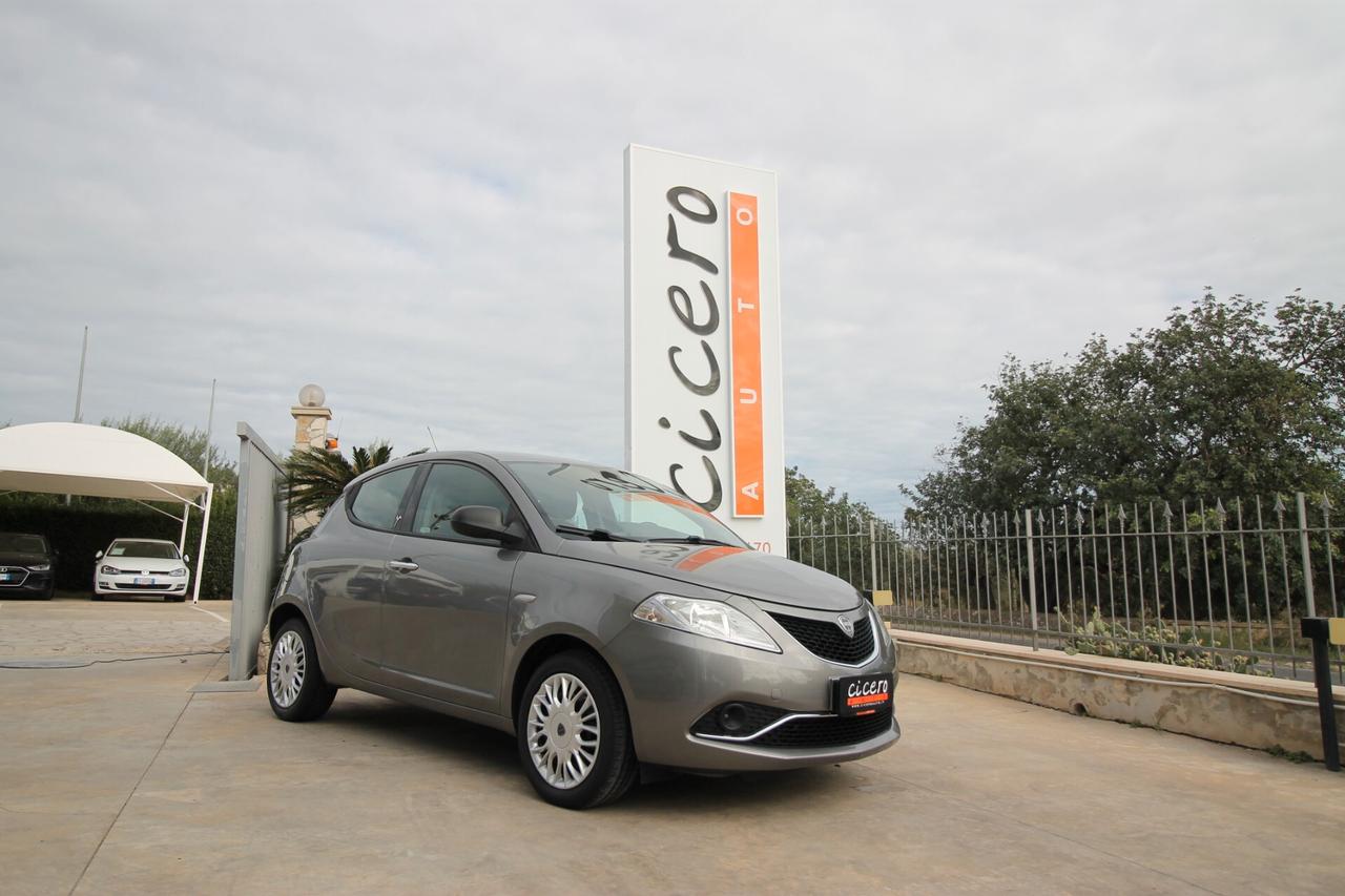 Lancia Ypsilon 1.3 MJT 95 CV Silver|71000KM|2017