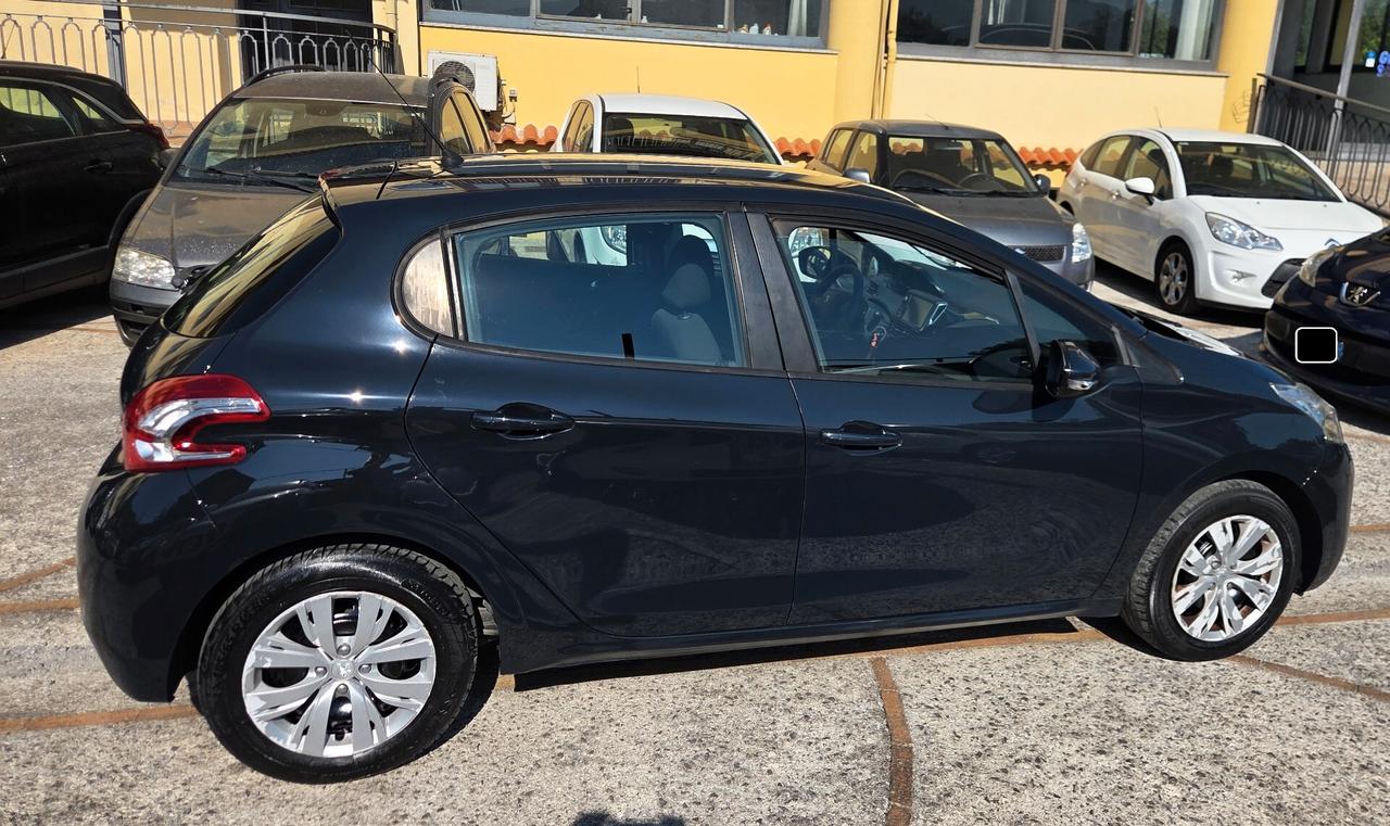 Peugeot 208 COMPLETAMENTE TAGLIANDATA BEN TENUTA