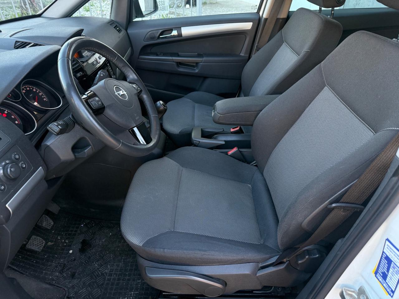 Opel Zafira 1.6 Turbo Metano 2029 7 POSTI 2012