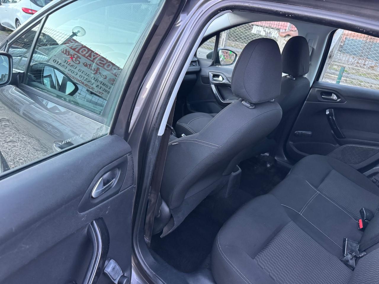 Peugeot 208 BlueHDi 75 5 porte Allure NEOPATENTATI