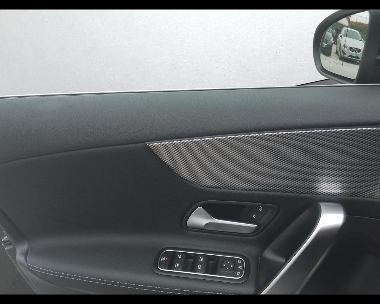 Mercedes-Benz Classe A (W177) - A 180 d Automatic Sport