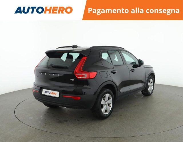 VOLVO XC40 T2 Geartronic Momentum Core